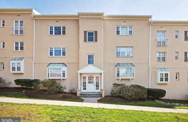 6243 WILSON Boulevard photos photos