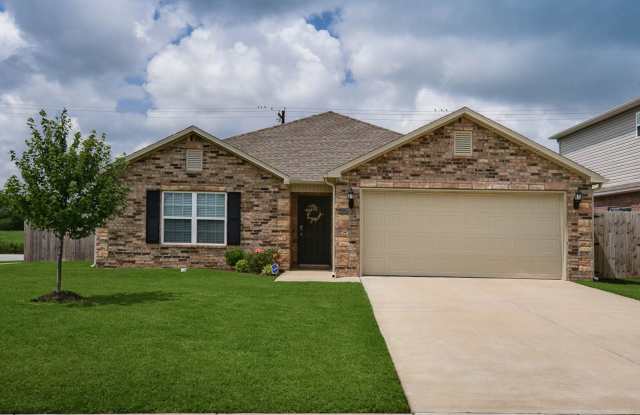 Beautiful + Well-Maintained Home in Bentonville! photos photos