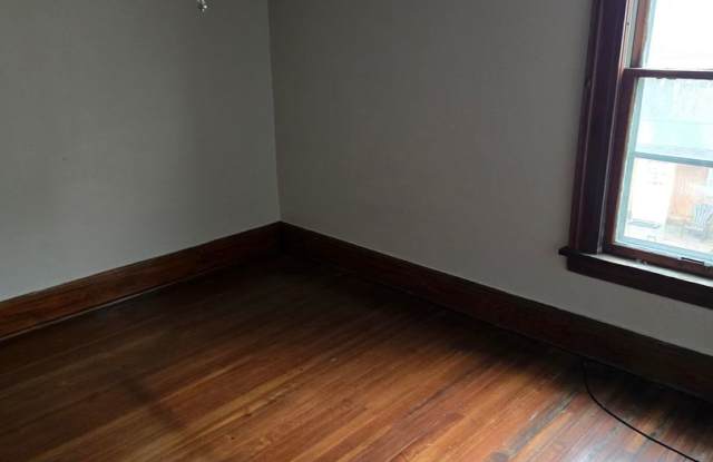 1309-1311 First North St photos photos