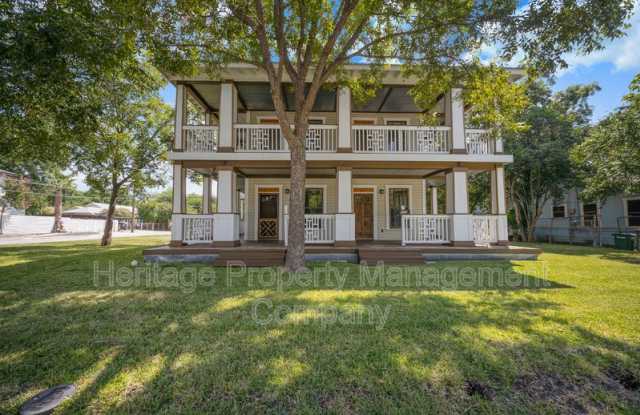 224 Queen Anne Court photos photos