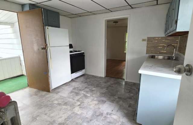 1024 S Webster Avenue photos photos