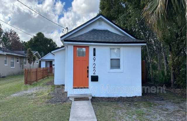 922 La Salle Ave photos photos
