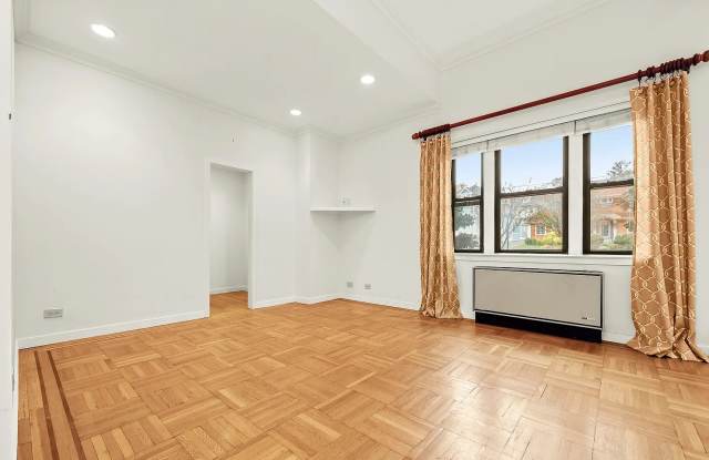 40 W Elm St photos photos