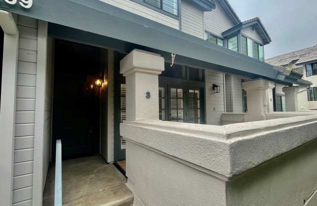 Beautiful 2bd/2bath townhome in Cambridge Terrace Community. photos photos