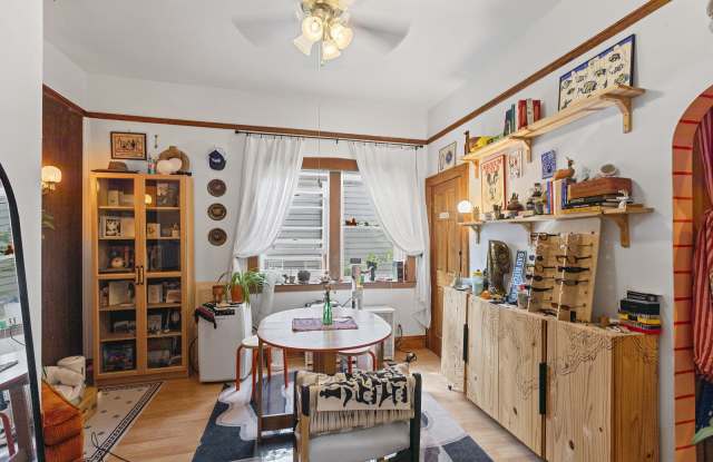 2507 North Sawyer Avenue photos photos