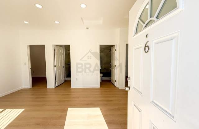 15550 VANOWEN STREET Gallery 2