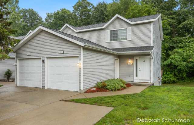 4134 Woodrush Lane - 4134 Woodrush Lane, Comstock Park, MI 49321
