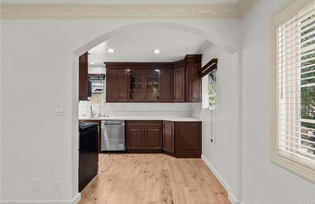 18621 Bryant Street photos photos