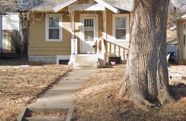 527 South Menlo Avenue - 527 South Menlo Avenue, Sioux Falls, SD 57104