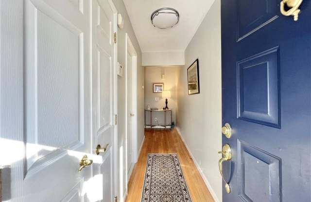 81 Wolfpit Avenue Gallery 2