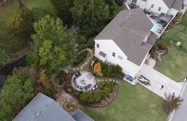 431 Shorewood Court Gallery 4