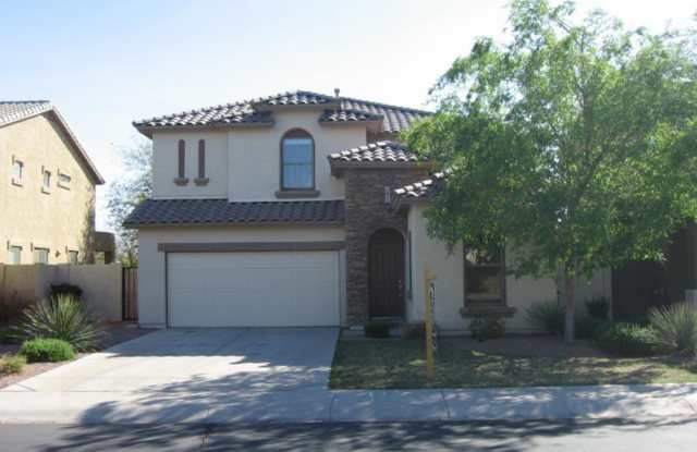 Beautiful Gilbert Home w/2 Master Bedrooms - Gated Community On Golf Course photos photos