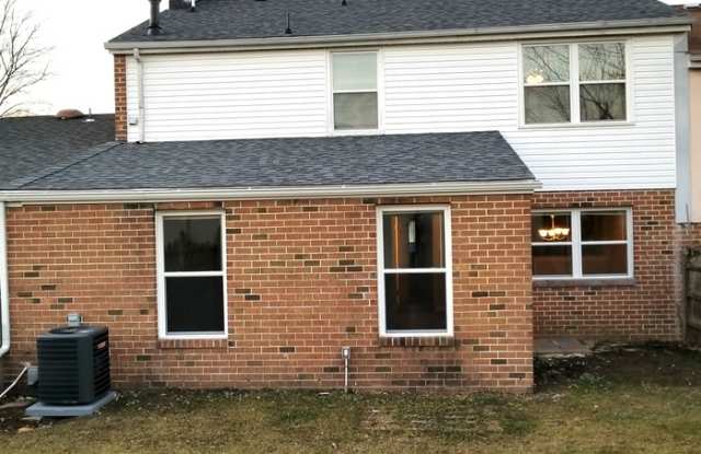 1702 Heather Place Gallery 2