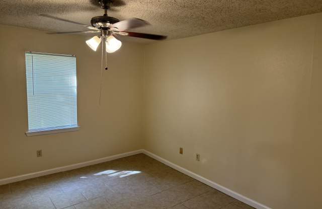 903 Seville Gallery 1
