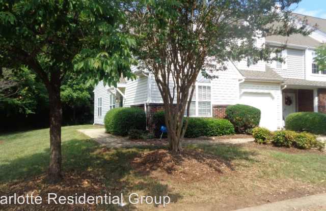8201 Southgate Commons Gallery 2