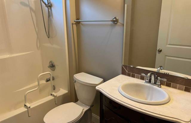 101 Pinewinds Court photos photos