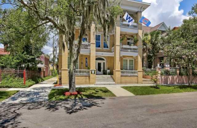 115 West 2nd Street - 2 photos photos