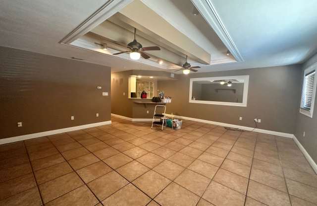 1ST MONTHS RENT FREE!! Downtown Fort Myers Condo Gallery 3