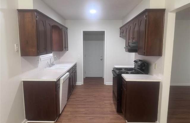 425 Meadow Lake Drive Gallery 2