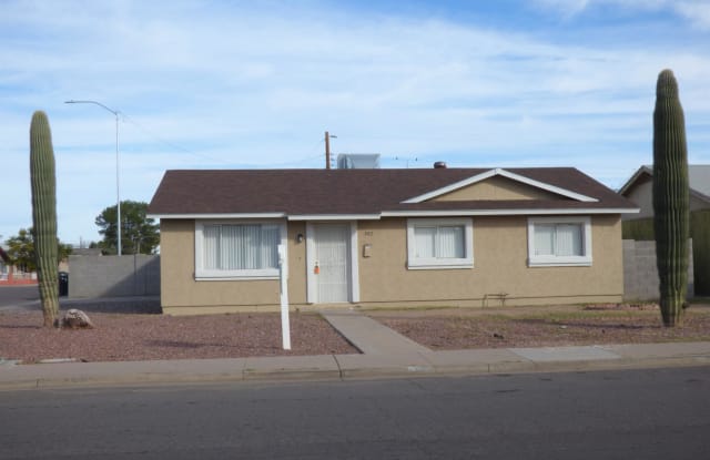 902 E 8TH Avenue - 902 East 8th Avenue, Mesa, AZ 85204