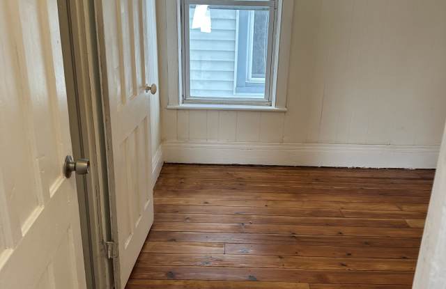 827 Emmett St photos photos