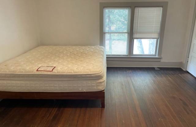 Downtown 3bd/1ba Duplex photos photos