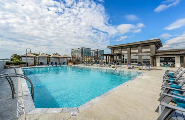 Peninsula at Buckhead photos photos