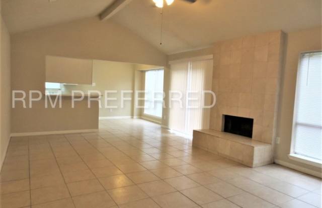 24106 Farm Hill Drive Gallery 3