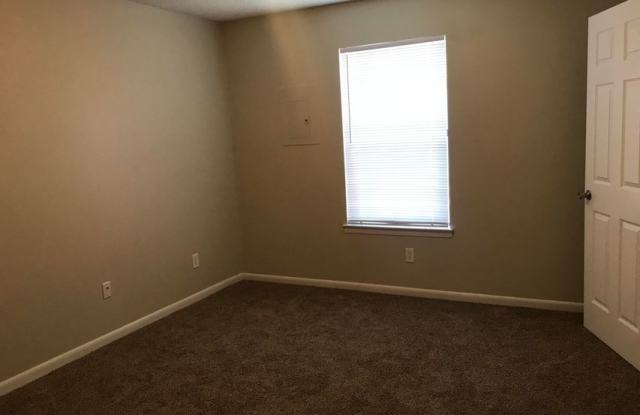592 Hill Lane Unit #10 Gallery 4