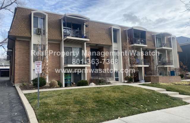 Come See This Charming 1-Bedroom 1 Bathroom Condo located in Downtown SLC! photos photos