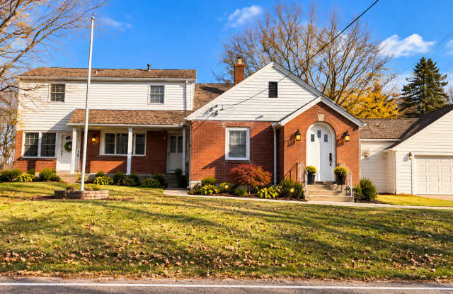 Spacious Irwin Living Meets Small-Town Charm 4 bedroom/ 3 bath 15642 Gallery 1