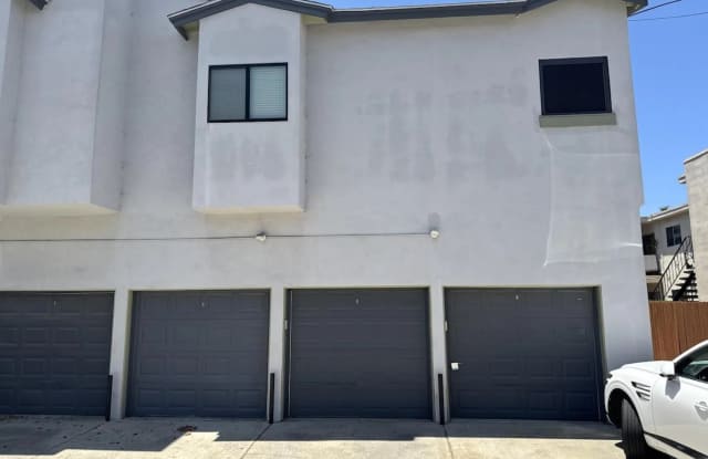 4435 Marlborough Avenue unit: 7 photos photos