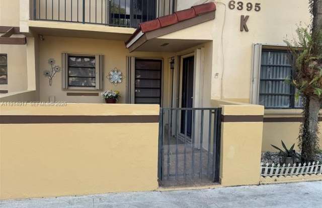 6395 SW 136th Ct photos photos