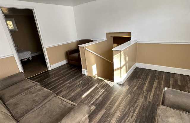 909 Gompers Avenue Gallery 2