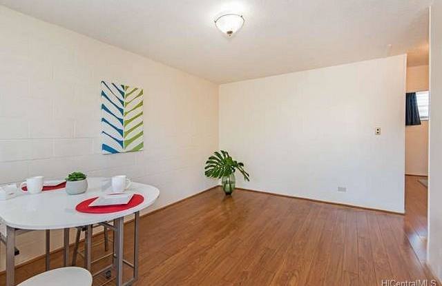 Wilder Hale in Makiki photos photos Wilder Hale in Makiki photos photos