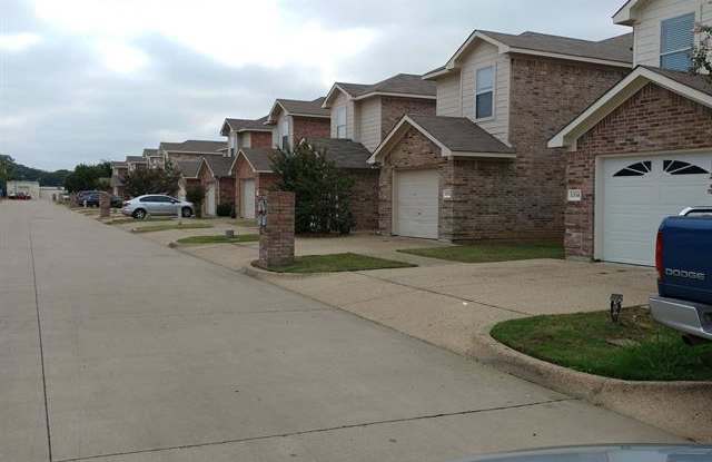 2332 Kingsway Drive Gallery 2