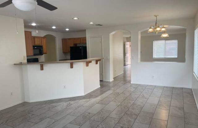 1333 S 220TH Drive Gallery 4