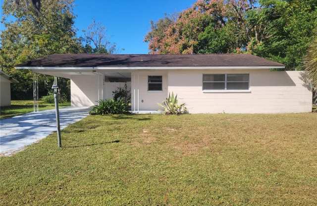 516 BAHIA TRACK RUN - 516 B Track Run, Silver Springs Shores, FL 34472