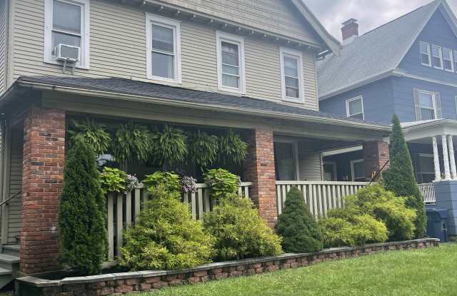 461 Parkside Avenue photos photos