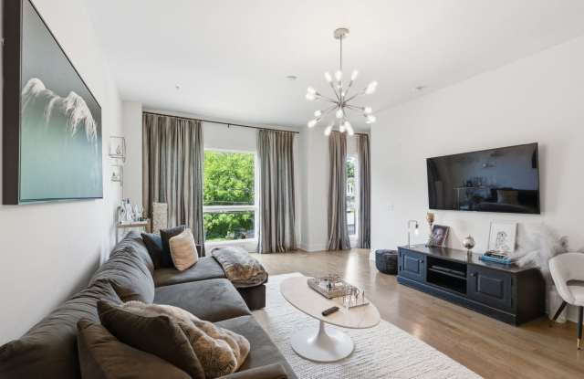 Location, location, location! Modern Turnkey Townhome Steps from 12 South | 3BD/3.5BA | Garage, W/D & HOA Included — $3,695/Mo photos photos Location, location, location! Modern Turnkey Townhome Steps from 12 South | 3BD/3.5BA | Garage, W/D & HOA Included — $3,695/Mo photos photos
