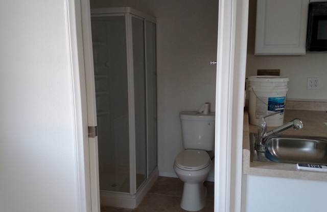 1 Bedroom, 1 Bath Casita with Private Entrance - Includes Utilities (single woman preferred) photos photos