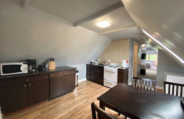 3131 North Central Park Avenue - Attic Gallery 3