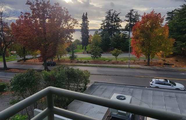 DOWNTOWN KIRKLAND 2 BED, 2.5 BATH TOWNHOME FOR RENT W WATER VIEWS! photos photos