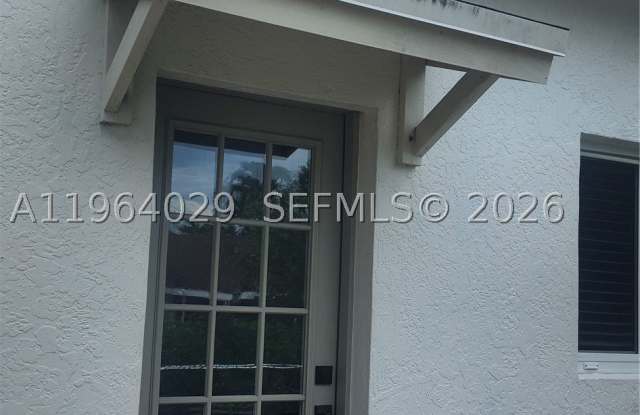 12641 SW 210th Ter Gallery 2