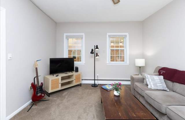 377 Bunker Hill St. Gallery 4