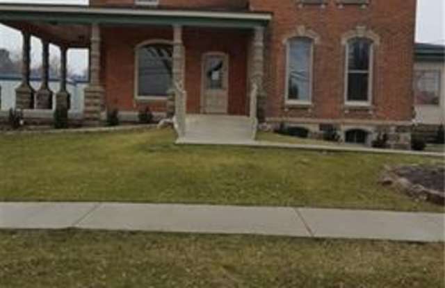 1555 N Milford Road Gallery 4
