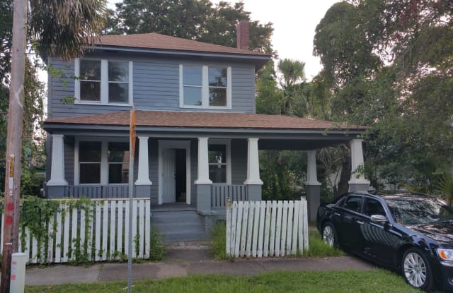 2048 MONCRIEF RD - 2048 Moncrief Road, Jacksonville, FL 32209