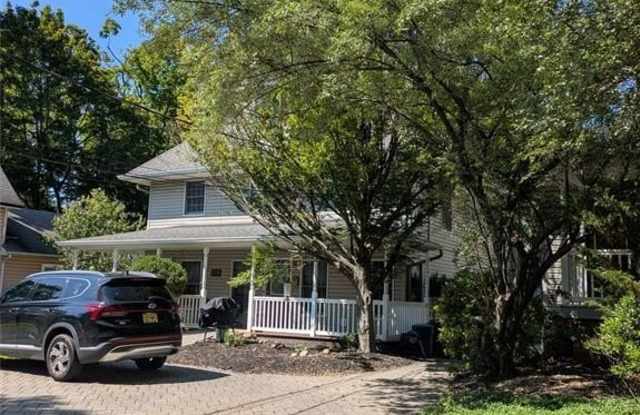 109 Arch 1 photos photos