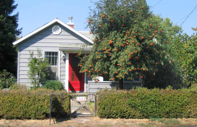 Centrally Located Home on Corner Lot with Small Pets Considered photos photos