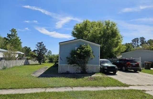 7551 TAURUS Circle W - 7551 Taurus Circle West, Jacksonville, FL 32222